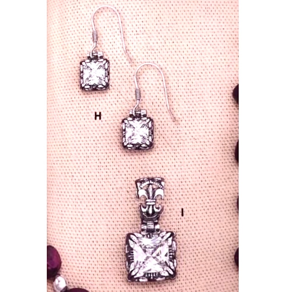 Silpada .925 Rare Vintage Sterling Silver “Uptown” earrings - Picture 5 of 10